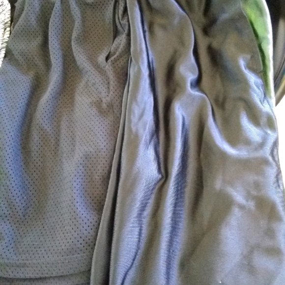 Boys bundle of 14 shorts - Picture 2 of 10